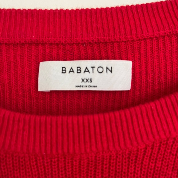 Aritzia - Babaton - Red cropped long sleeve top - Picture 2 of 4